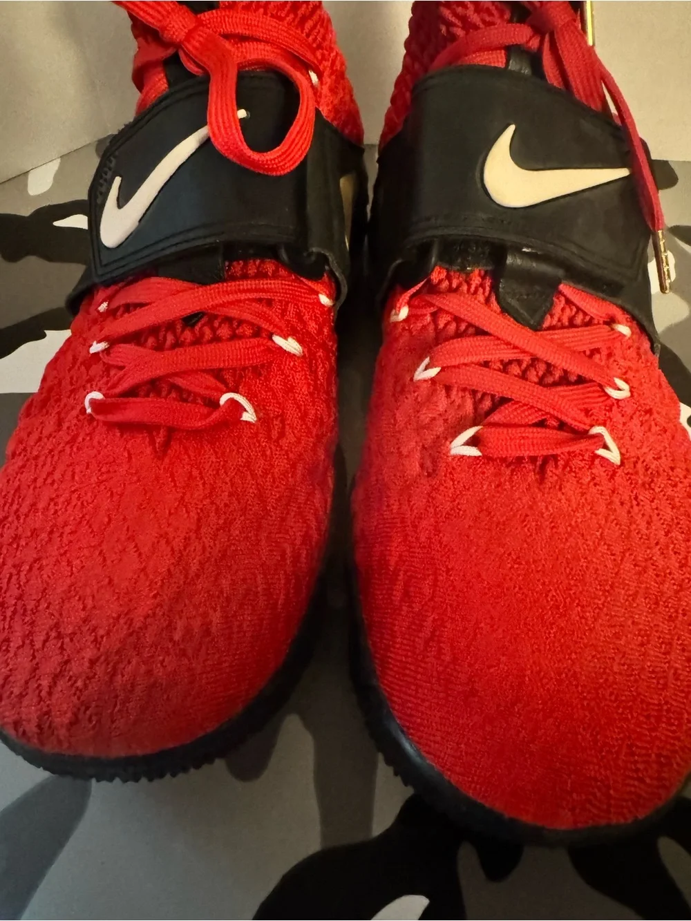 Men's Nike LeBron turf legit
